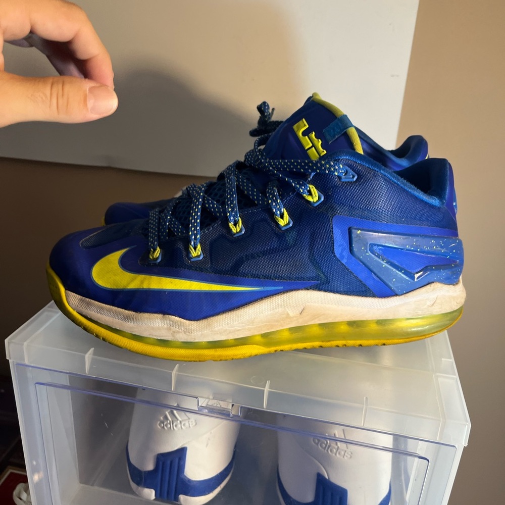 Lebron 11 sprite, good shoe to play in!